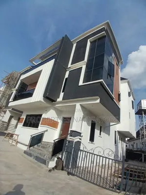 5bdrm Mansion in Asokoro for sale