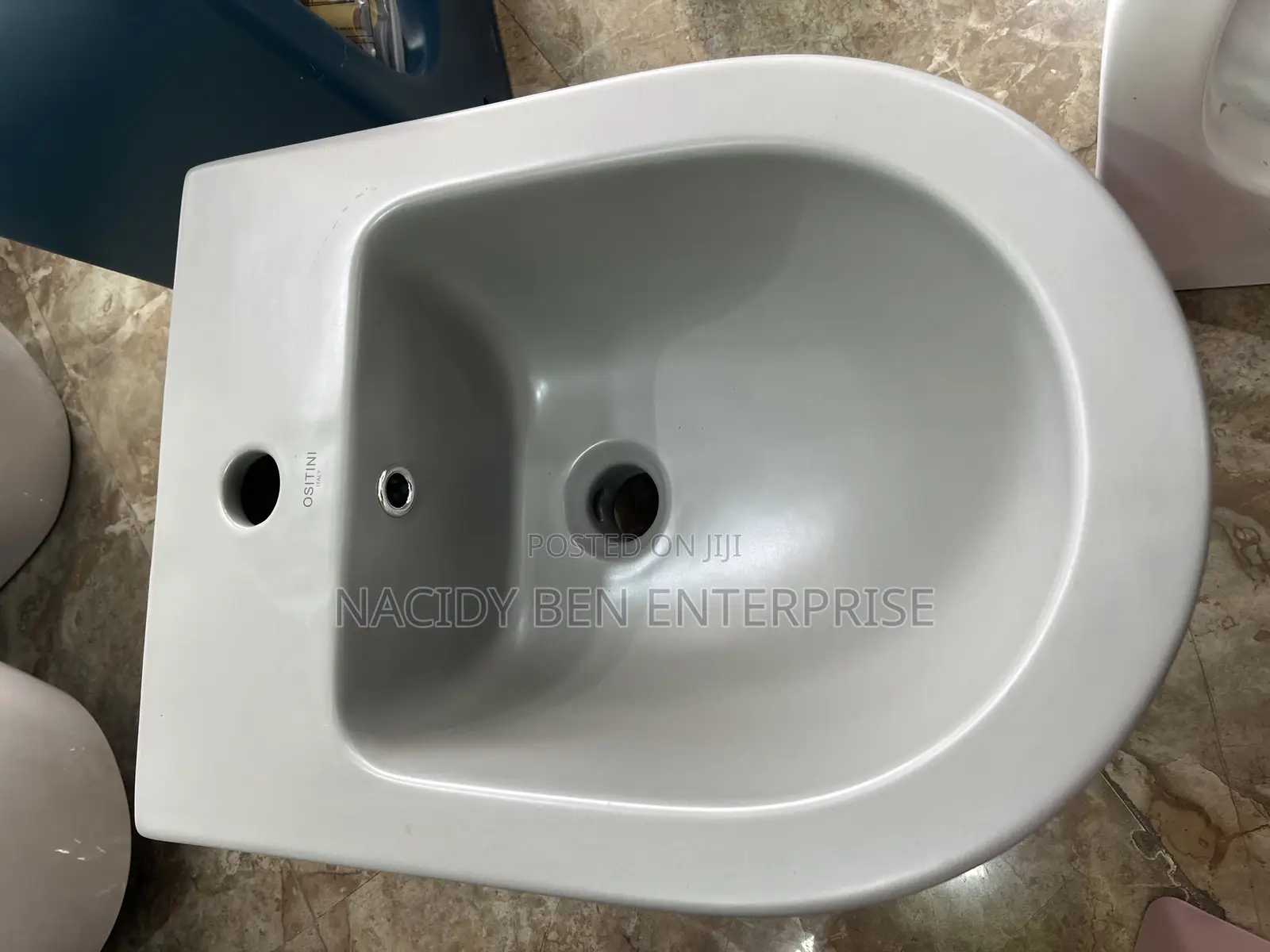 Bidet Closet