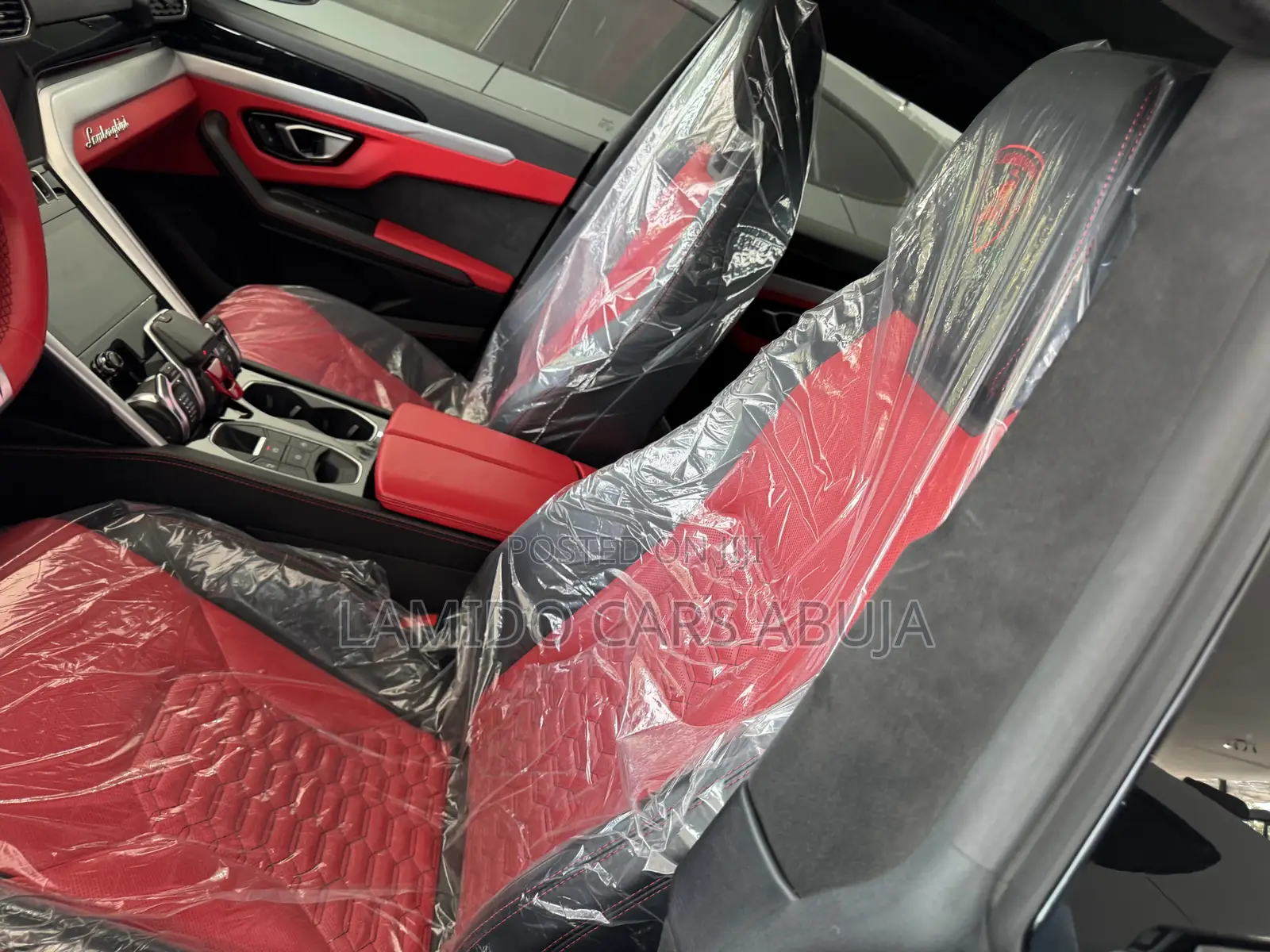 Lamborghini Urus 2021 White