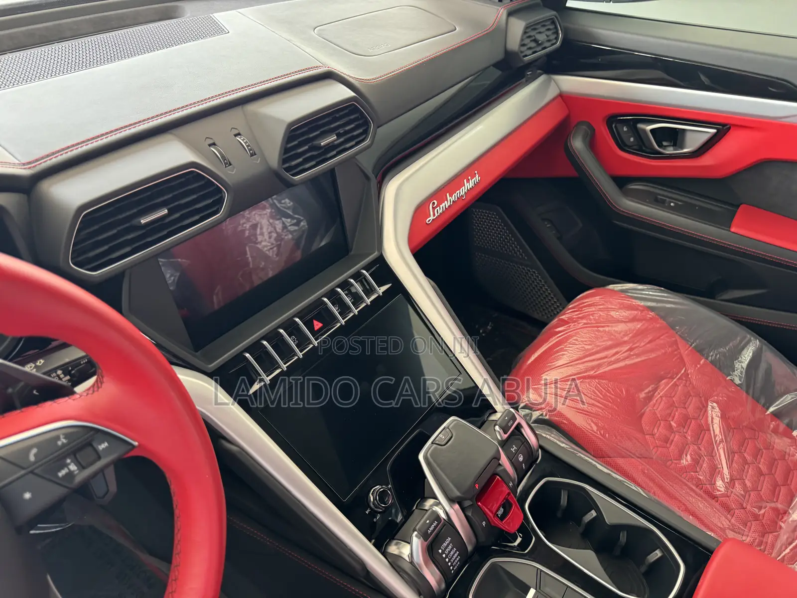 Lamborghini Urus 2021 White