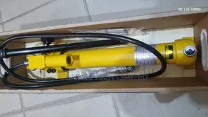 Cp-700 Hydraulic Hand Pump