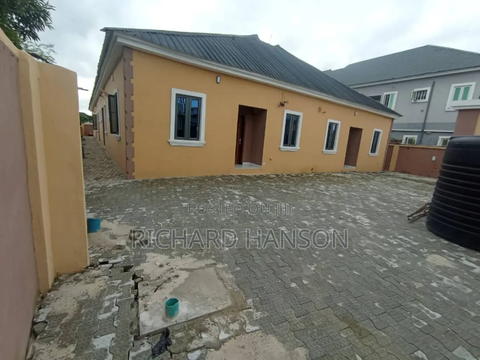 1bdrm Block of Flats in In Bogije for sale