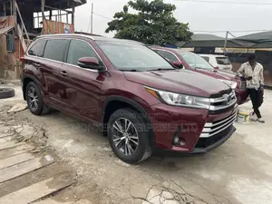 Toyota Highlander 2016 Red