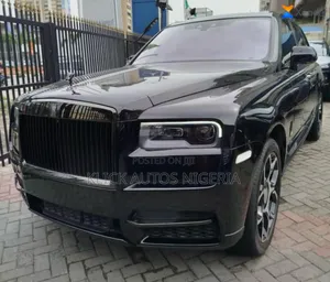 Rolls-Royce Cullinan Black Badge 2022 Black