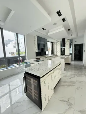 5bdrm Duplex in Osapa London, Lekki for sale