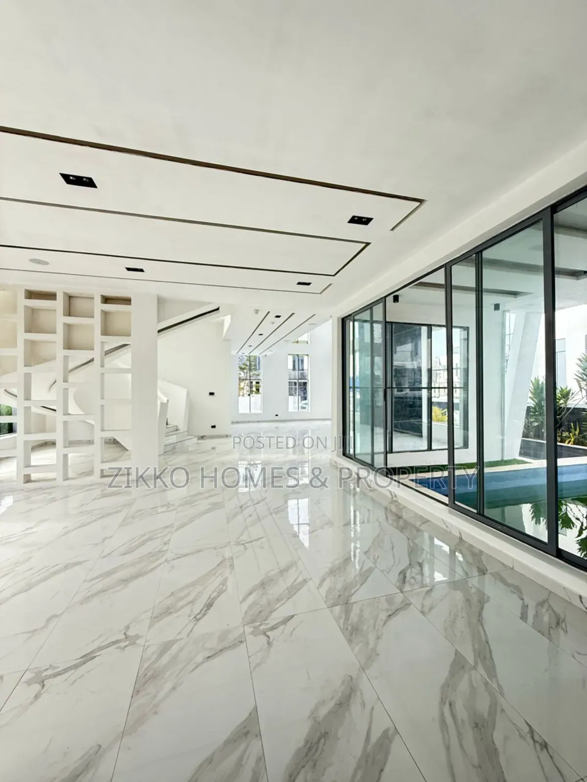 5bdrm Duplex in Osapa London, Lekki for sale