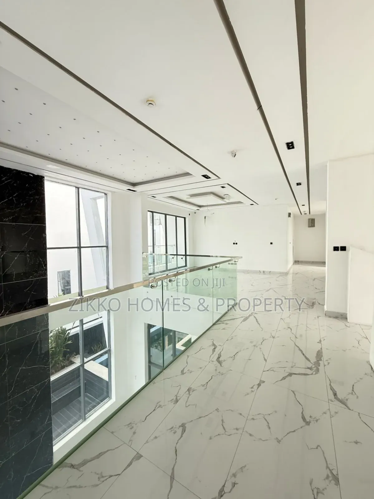 5bdrm Duplex in Osapa London, Lekki for sale