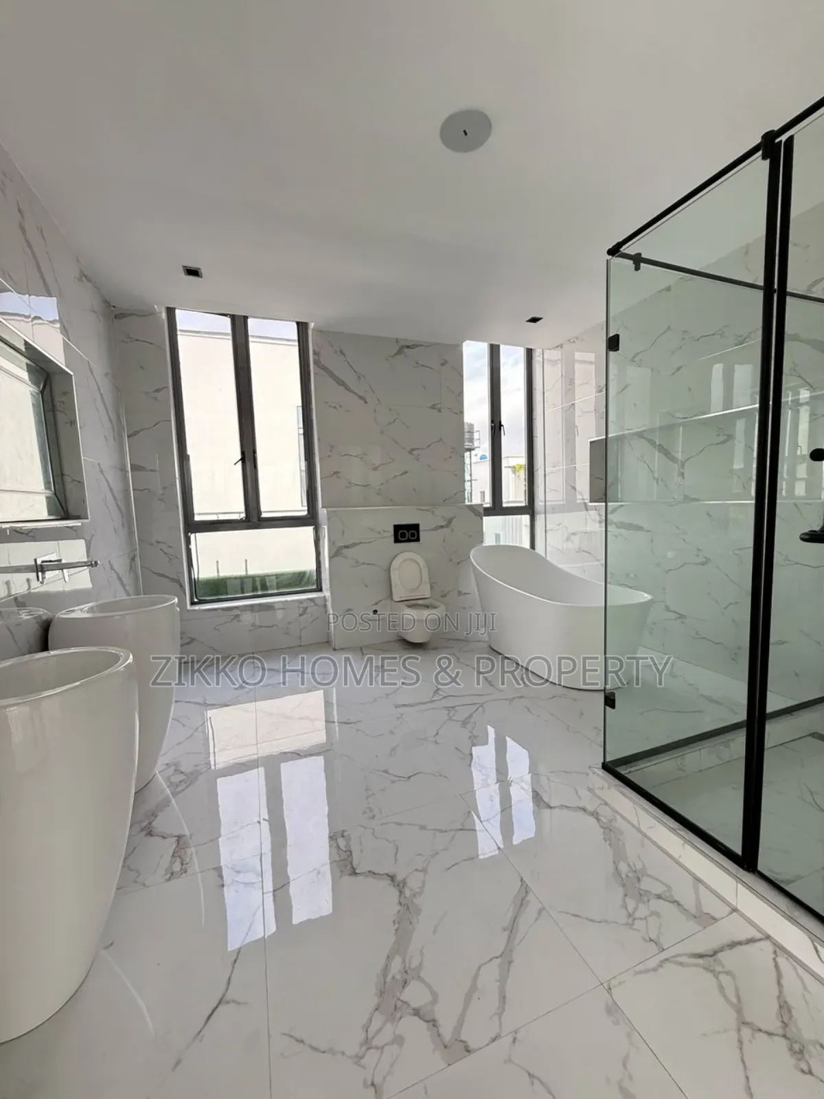 5bdrm Duplex in Osapa London, Lekki for sale