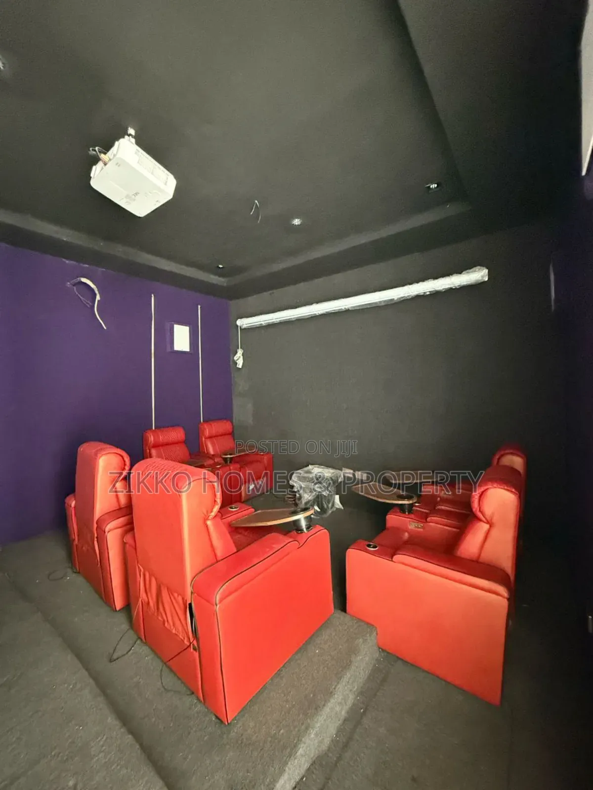 5bdrm Duplex in Osapa London, Lekki for sale