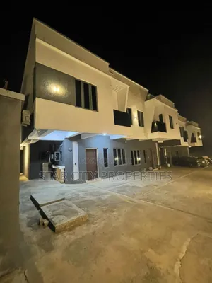 4bdrm Townhouse/Terrace in Magodo Gra Phase 1 for sale