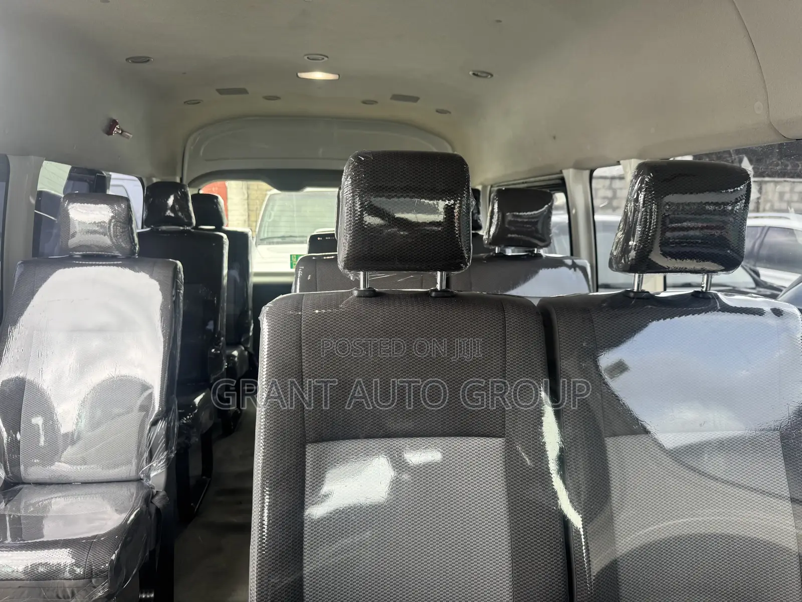 Toyota HiAce 2021 White
