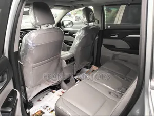 Toyota Highlander 2016 Silver