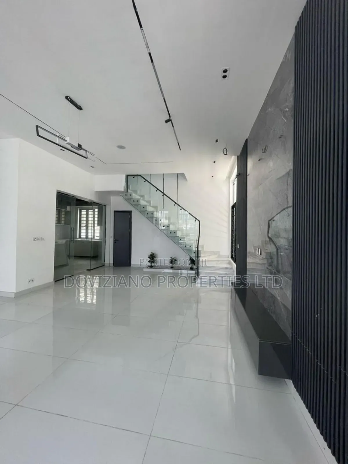 Furnished 4bdrm Duplex in Lekki for sale