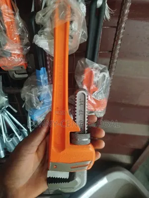 Heavy Duty 14" Pipe Wrench