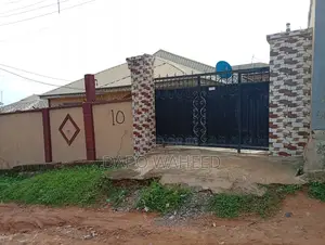 2bdrm Block of Flats in Obafemi-Owode for sale