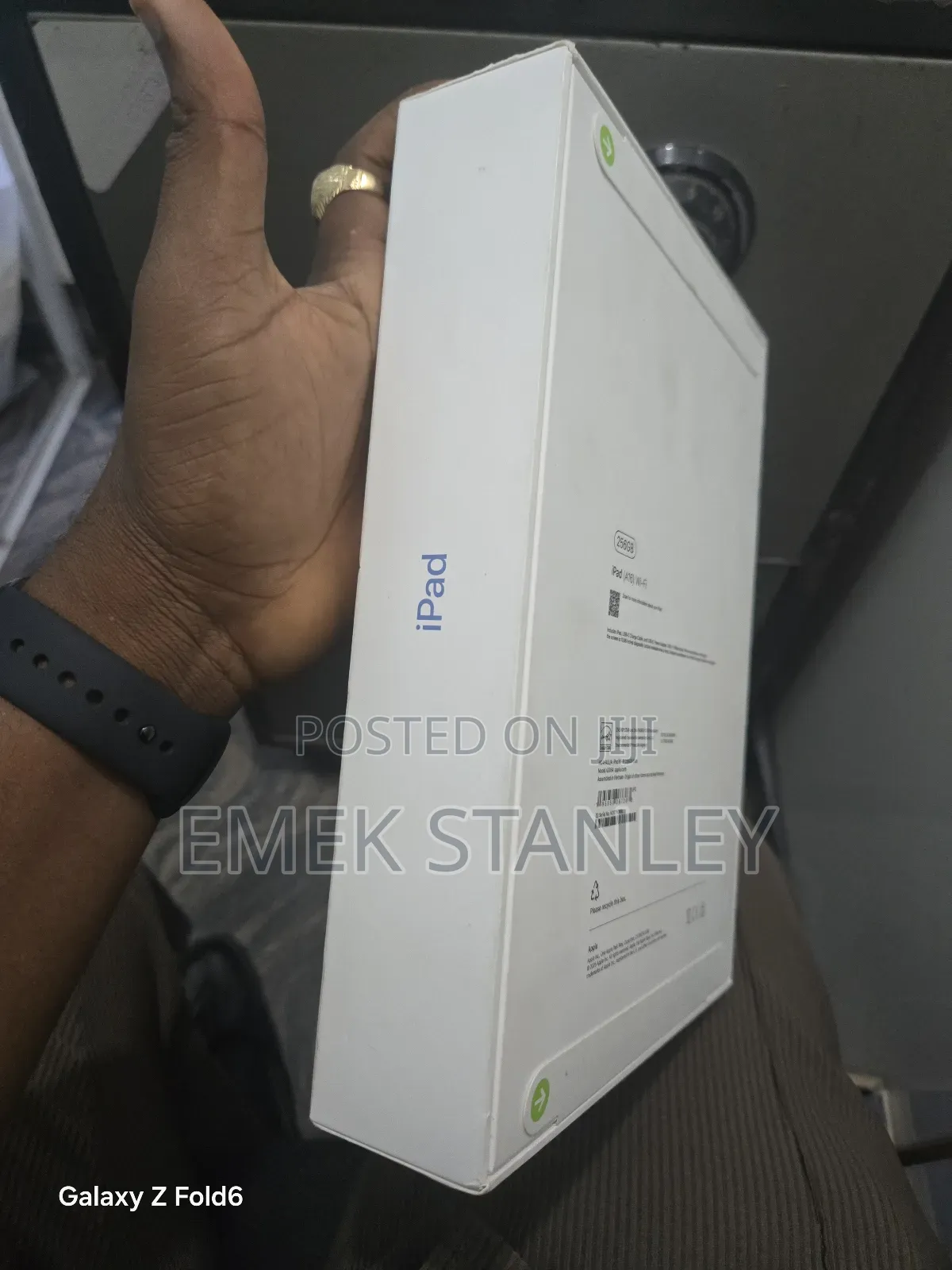 New Apple iPad (2025) 256 GB Blue