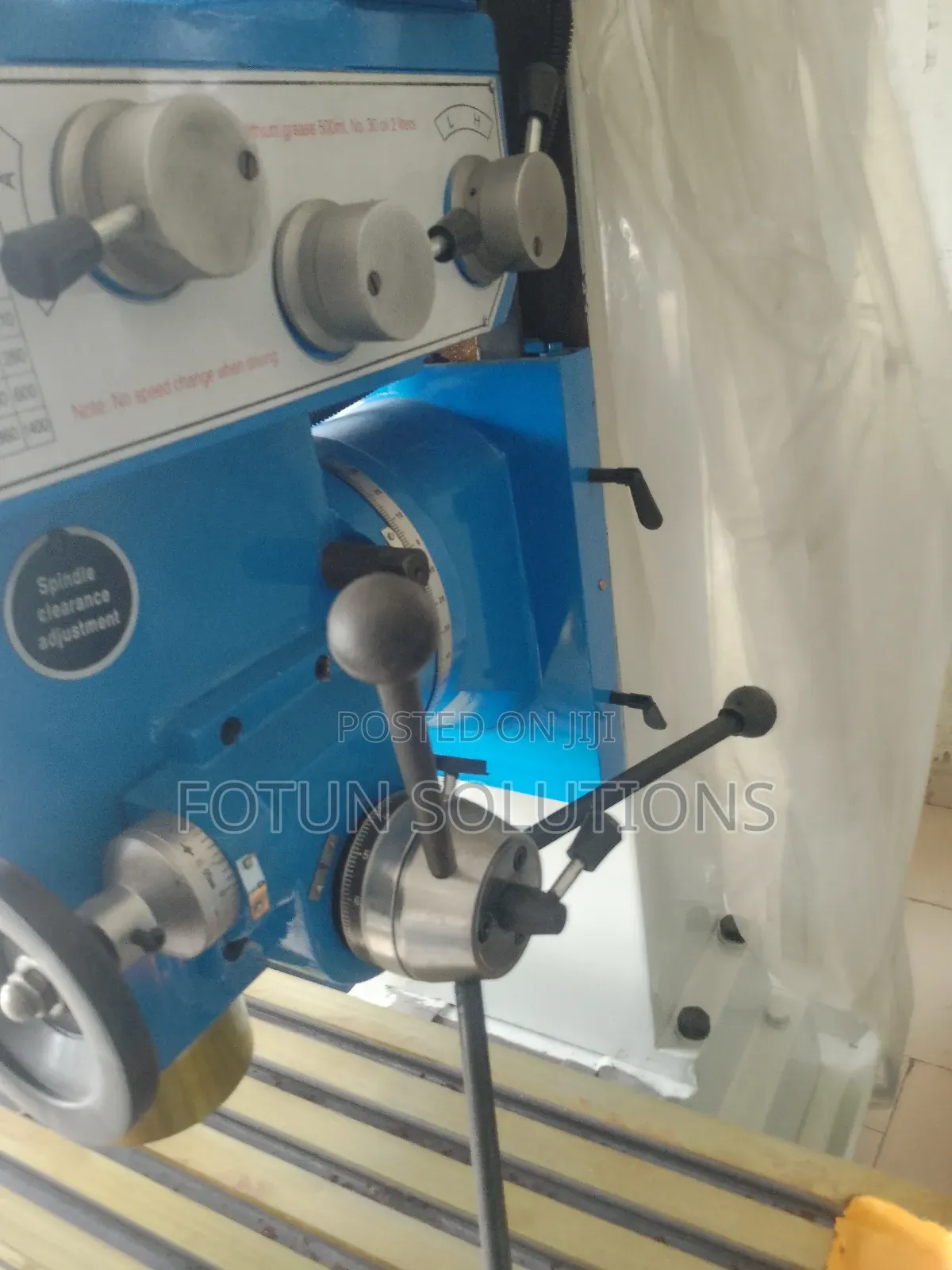 Universal Drilling and Milling Machine