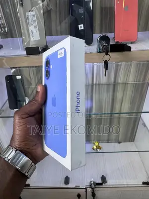 New Apple iPhone 16 128 GB Blue