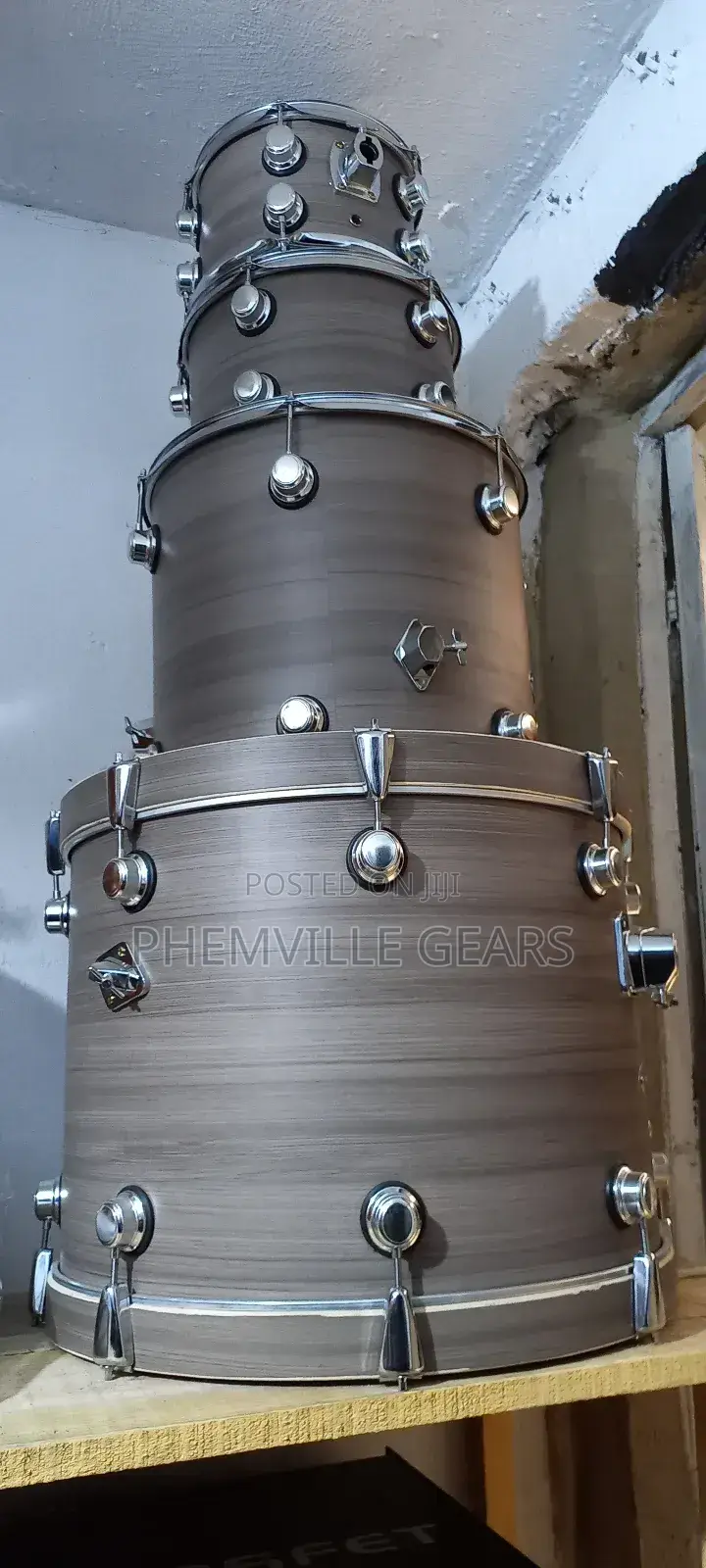 Complete Set Pearl Roadshow Drums