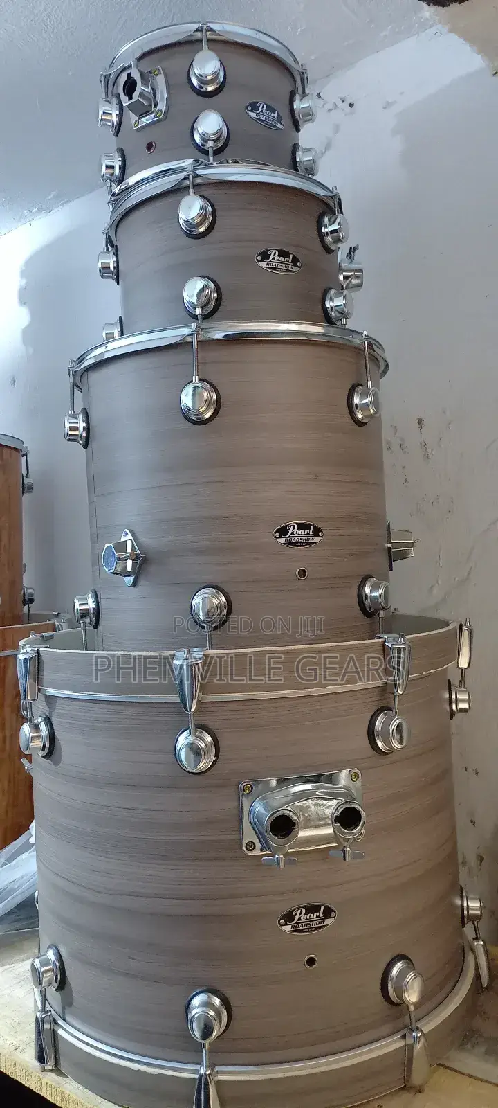 Complete Set Pearl Roadshow Drums