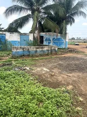 A Good Commercial 5plots of Land Facing Major Expressway
