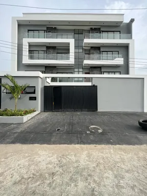 3bdrm Apartment in Lekki Phase 1 for sale
