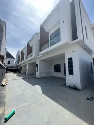 4bdrm Duplex in Lekki Phase 2 for sale