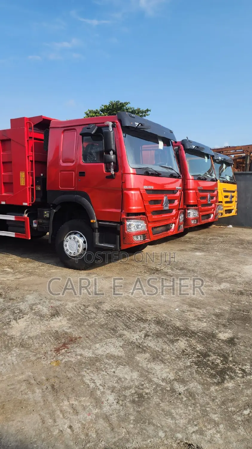 30 Tons Dump Trucks