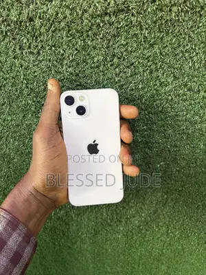 Apple iPhone 13 128 GB White