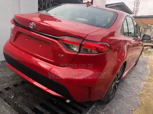 Toyota Corolla LE 2020 Red