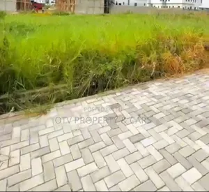 800sqm Empty Land at Hampton Bay Estate Ikate, Lekki