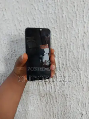 iPhone 11 Pro Original Follow Come Screen
