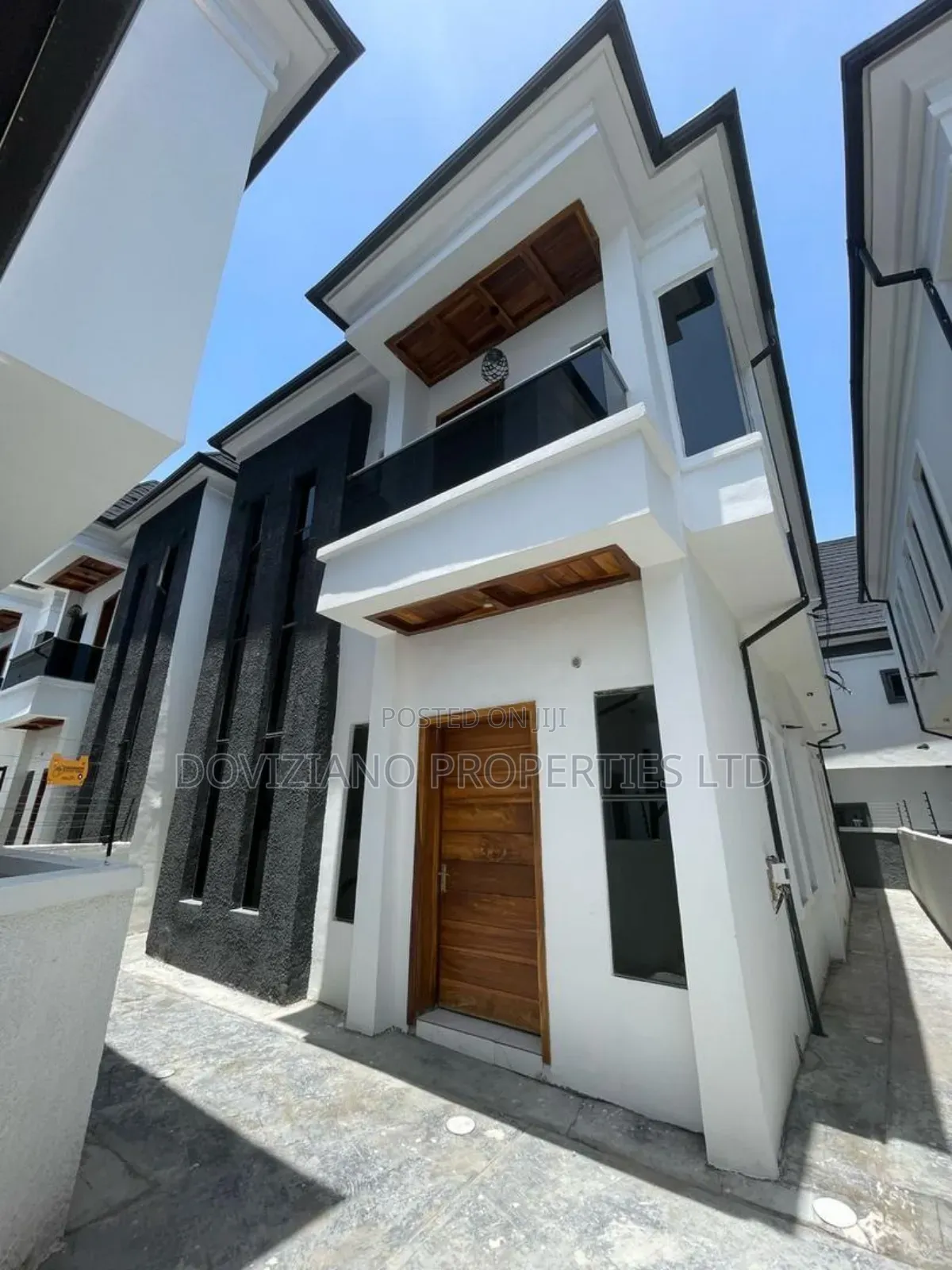 Furnished 4bdrm Duplex in Lekki for sale