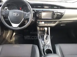 Toyota Corolla SE 4dr Sedan (1.8L 4cyl CVT) 2017 Blue