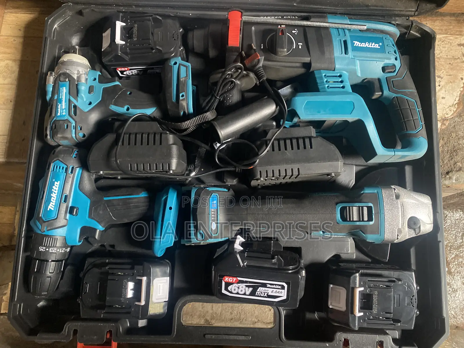 Makita 4 in 1 Combo Kit