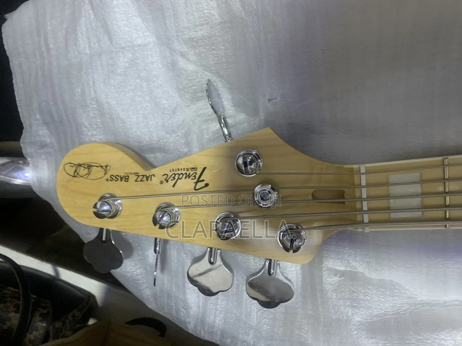 Squire by Fender Five String Jazz Bass
