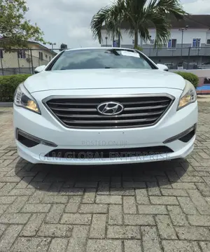 Hyundai Sonata Limited w/Brown Leather 4dr Sedan (2.4L 4cyl 6A) 2015