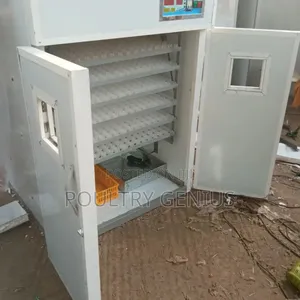 1,056 Egg Incubator