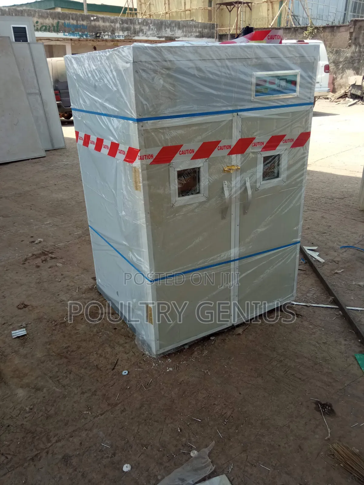 1,056 Egg Incubator