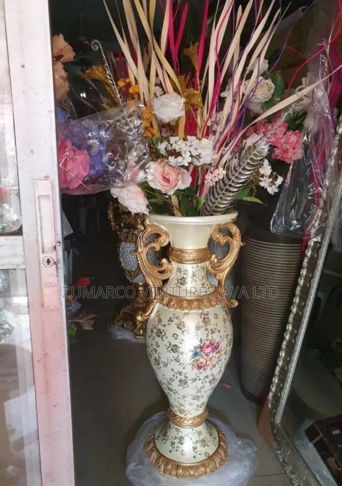 Artificial Flower Vast