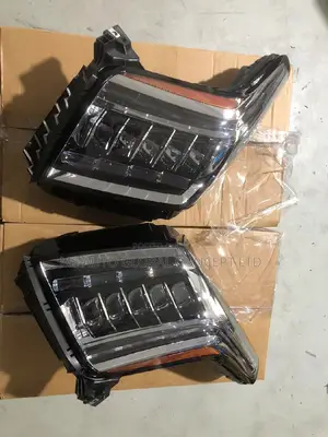 Cadillac Escalade Headlights 2016