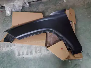 Land Cruiser Fender 2024