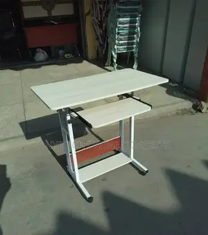 Mobile Computer Desk