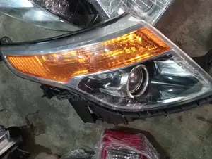 Headlight Ford Explorer 2013 Model