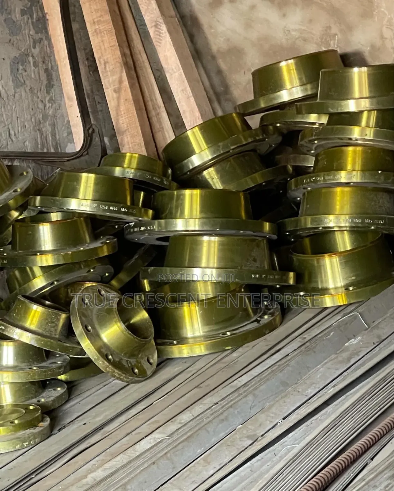 Flanges Elbow Reducers Pipe Fittings