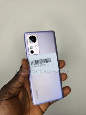 Photo - Xiaomi 12 256 GB