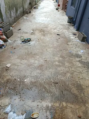 Studio Apartment in Ogunlana-Drive, Surulere for rent