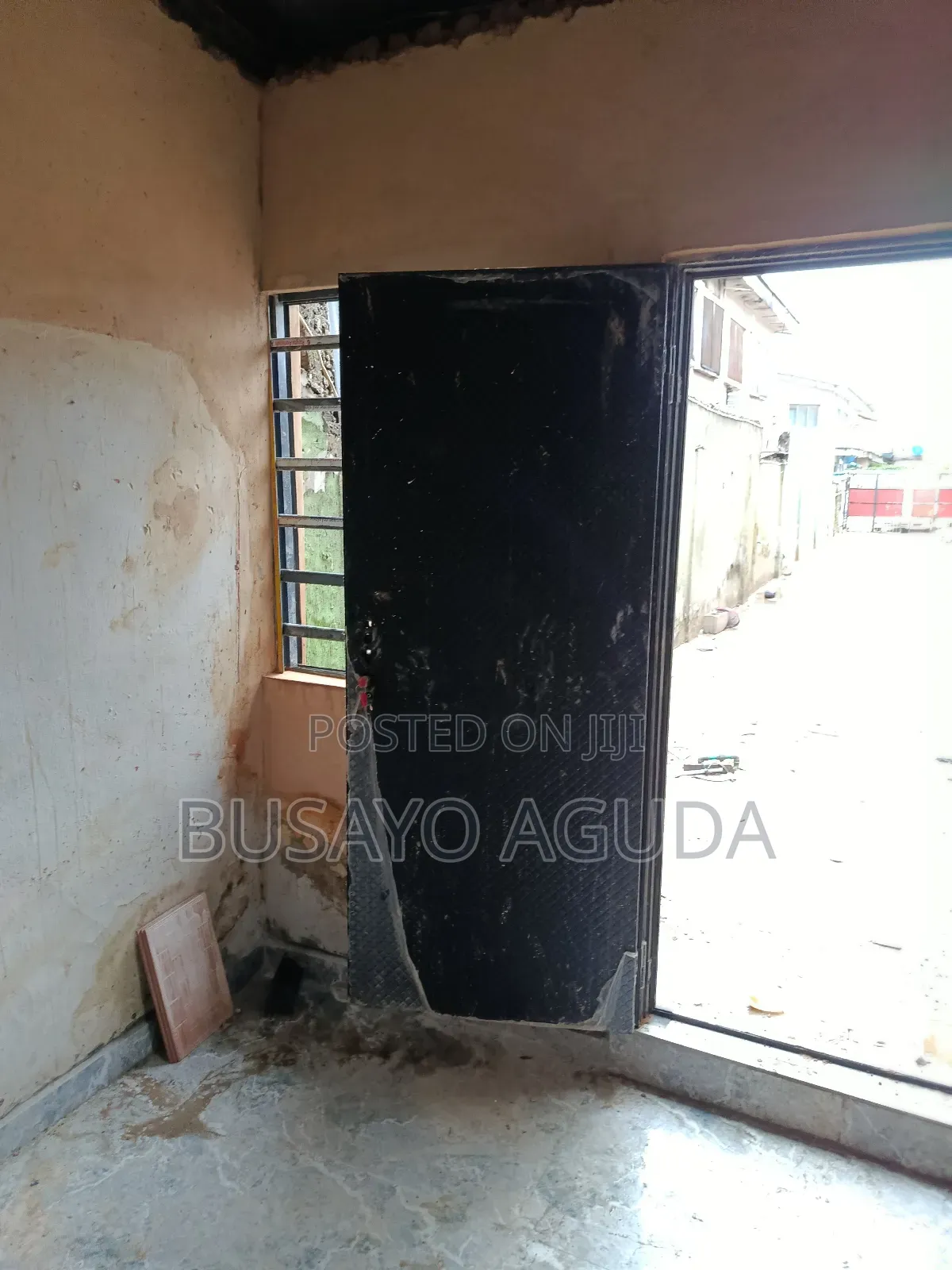 Studio Apartment in Ogunlana-Drive, Surulere for rent