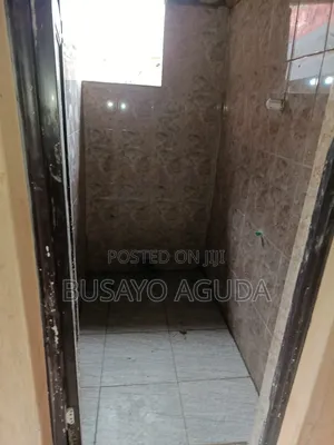 Studio Apartment in Ogunlana-Drive, Surulere for rent