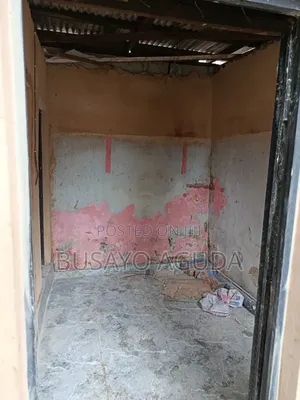 Studio Apartment in Ogunlana-Drive, Surulere for rent